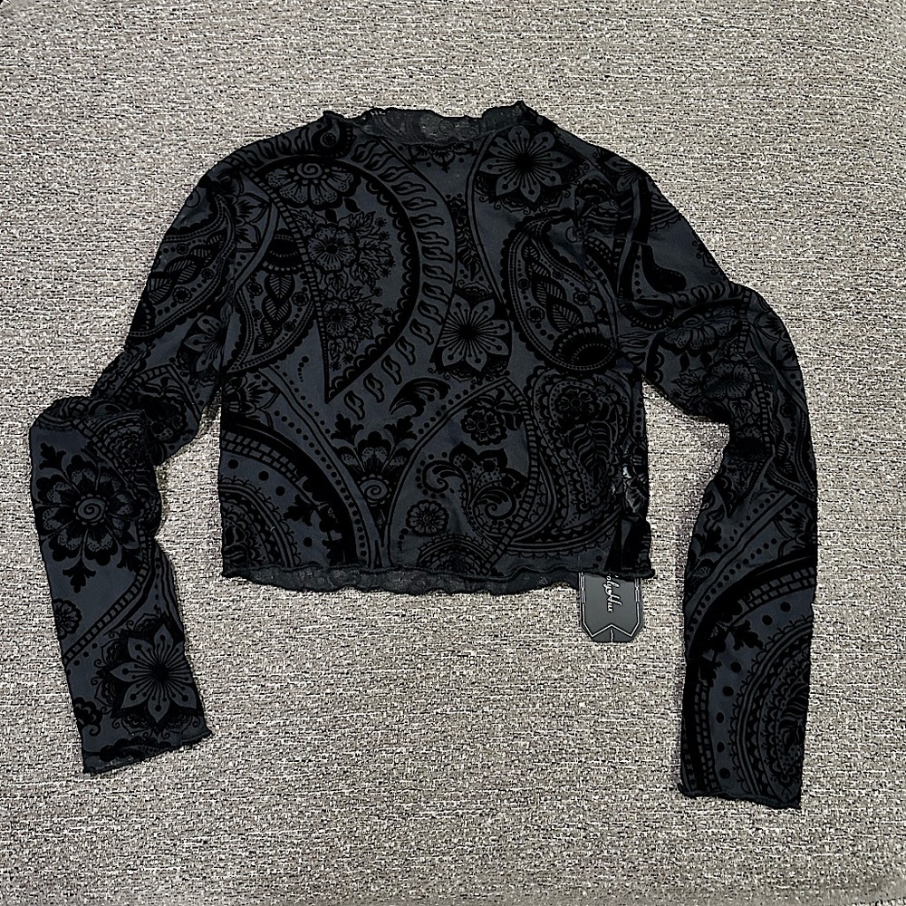 Soly Hux black crop top with long sleeves